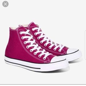 Converse pink sapphire tennis shoes